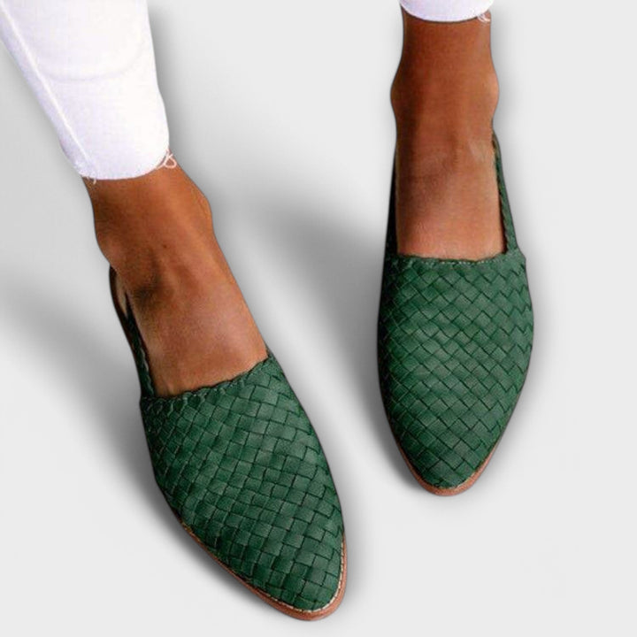 Lu | Moccasins
