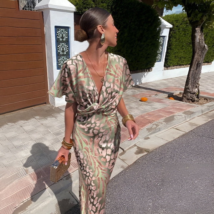 Madeline | Long Dress With V-Neck